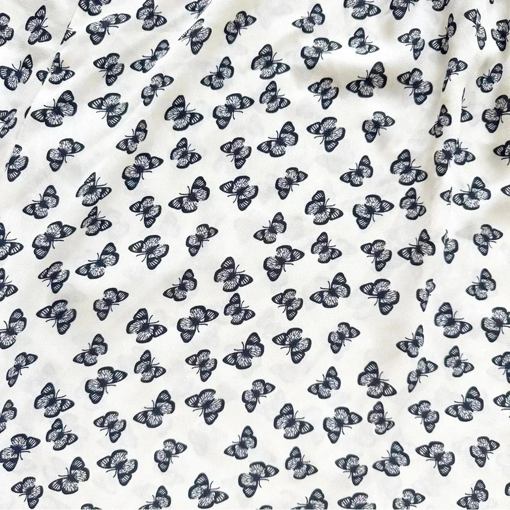 Karen Kane• Butterfly blouse - Picture 2 of 4